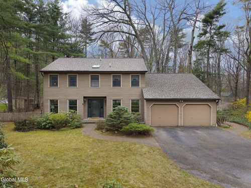 51 Robinwood Dr, Clifton Park, NY, 12065-2739 | Card Image