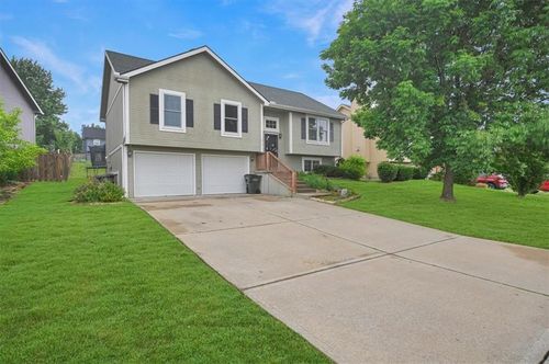 4415 Garland St, Leavenworth, KS, 66048-5540 | Card Image