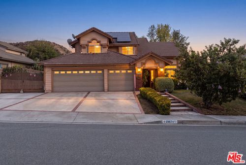 28674 Kathleen Avenue, Santa Clarita, CA, 91390 | Card Image