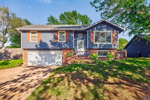 1002 Sw Ashworth Rd, Topeka, KS, 66604 | Card Image