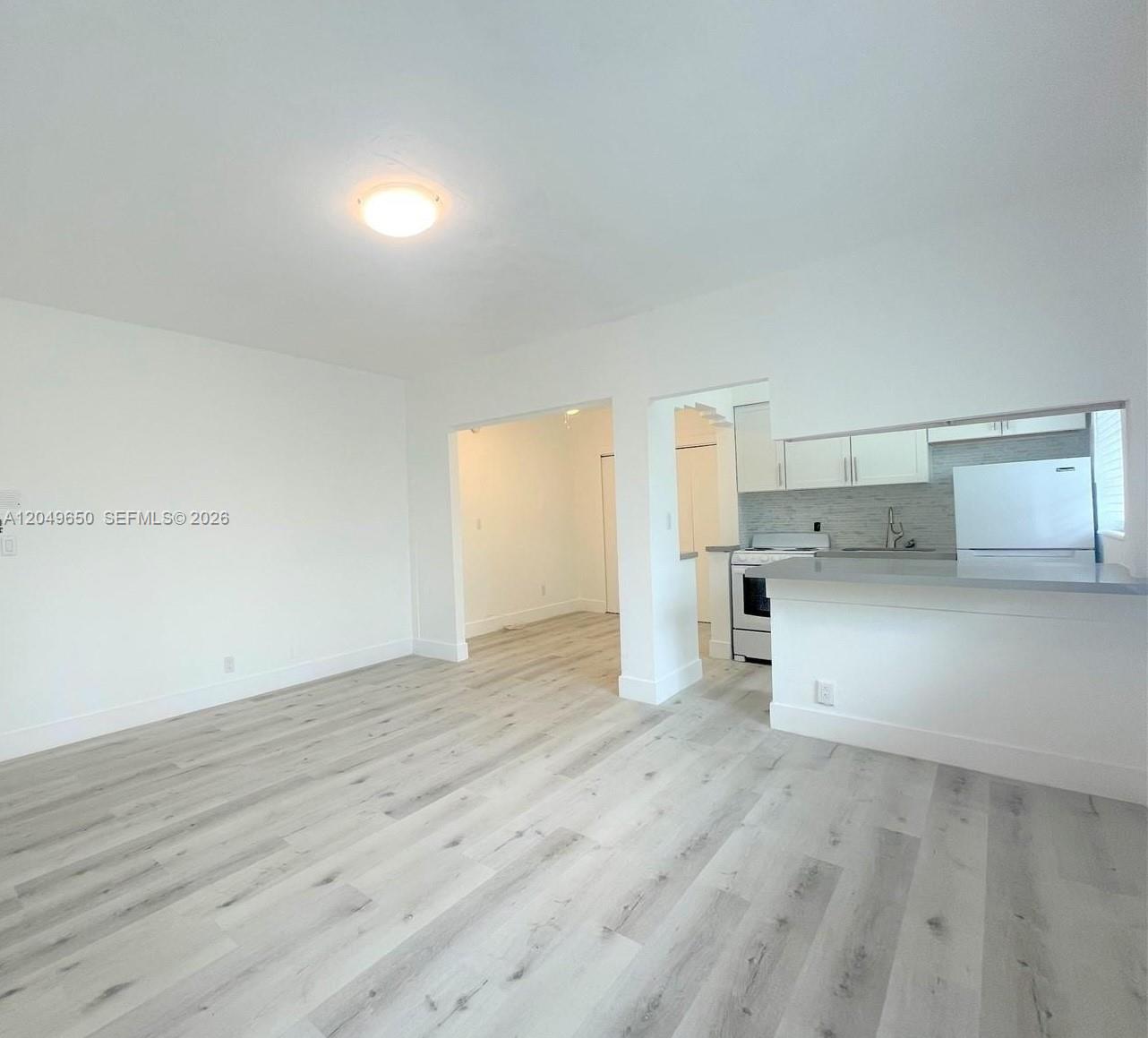 Residential Lease in Miami Beach 3