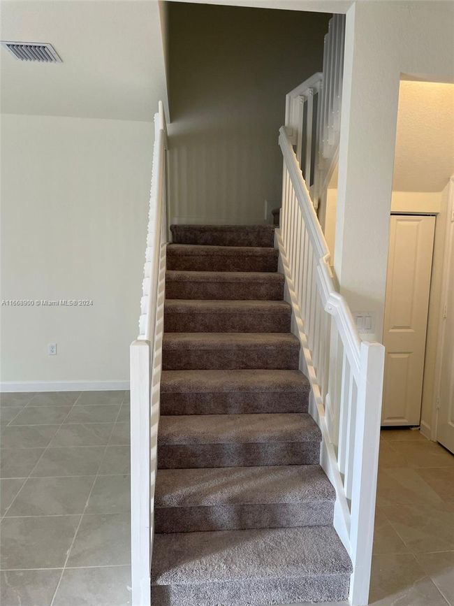 3415 W 112 Th Ter, Townhouse with 3 bedrooms, 3 bathrooms and null parking in Hialeah FL | Image 7