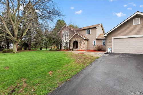 142 Yorktown Dr, Webster, NY, 14580-2234 | Card Image