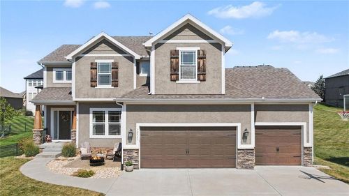 12725 N Overbrook Dr, Platte City, MO, 64079-7813 | Card Image