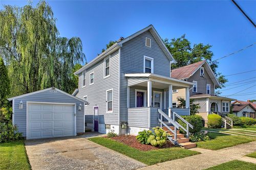 560 Grant St, Indiana, PA, 15701-3143 | Card Image
