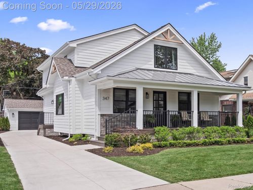 347 Highland Ave, Rochester, MI, 48307-1514 | Card Image