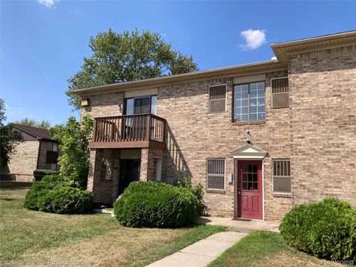 apt-202-284 E 13 Mile Rd, Madison Heights, MI, 48071-5200 | Card Image
