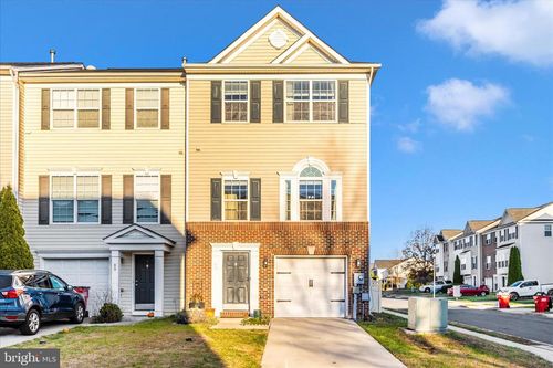 93 Truth Way, MARTINSBURG, WV, 25405-5726 | Card Image