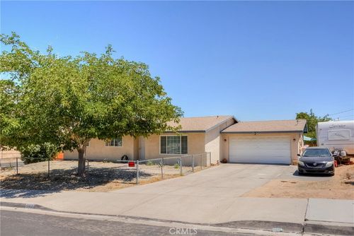 15953 La Verida Dr, Victorville, CA, 92395 | Card Image