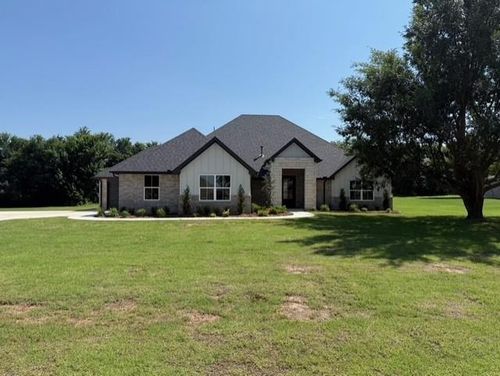 2292 Nw 34th St, Newcastle, OK, 73065-3641 | Card Image