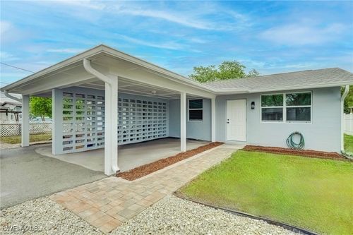 4516 W Alhambra Cir, NAPLES, FL, 34103-2529 | Card Image
