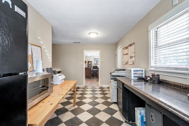 1605 N Big Spring St, Home with 0 bedrooms, 0 bathrooms and null parking in Midland TX | Image 35