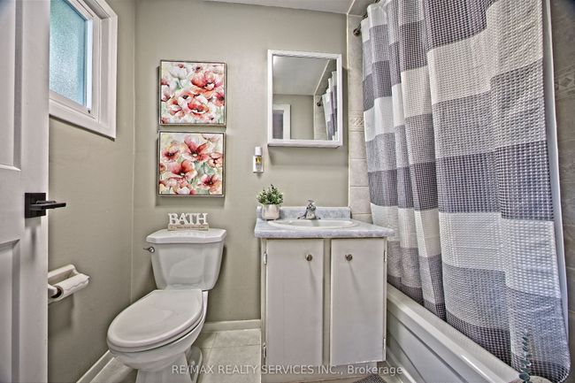 26 Scribner Crt, House other with 4 bedrooms, 3 bathrooms and 4 parking in Brampton ON | Image 32