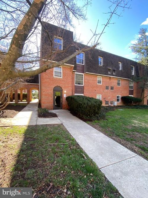unit-520-4000 Gypsy Ln, PHILADELPHIA, PA, 19129-5434 | Card Image