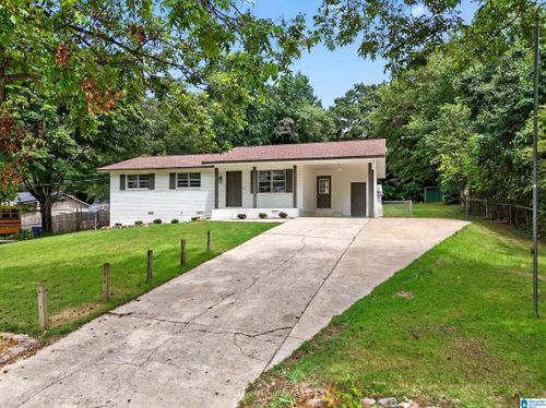 1601 Parker Ln, OXFORD, AL, 36203-3241 | Card Image