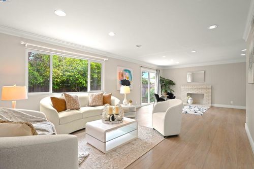 501 Amherst Ct, San Ramon, CA, 94583-3701 | Card Image