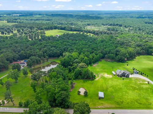 2 Raleigh Rd, Four Oaks, NC, 27524 | Card Image
