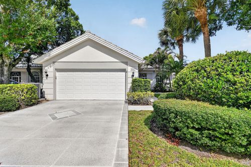 8081 Se Double Tree Dr, Hobe Sound, FL, 33455-8127 | Card Image