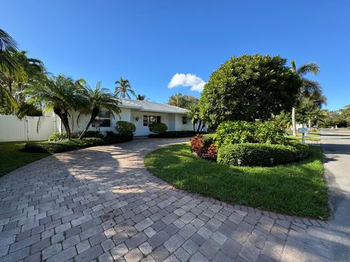 324 Cascade Lane, Palm Beach Shores, FL, 33404 | Card Image