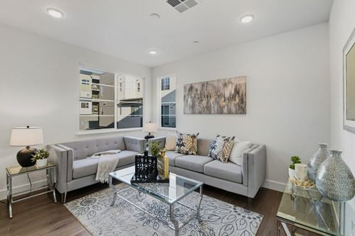 29322 Hub Ln, Hayward, CA, 94544 | Card Image