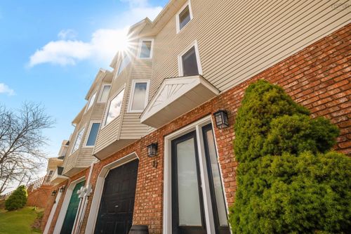 37 Royal Masts Way, Bedford, NS, B4A4B1 | Card Image