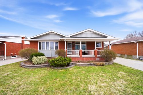 4018 Montcalm Crescent, Niagara Falls, ON, L2G6L8 | Card Image