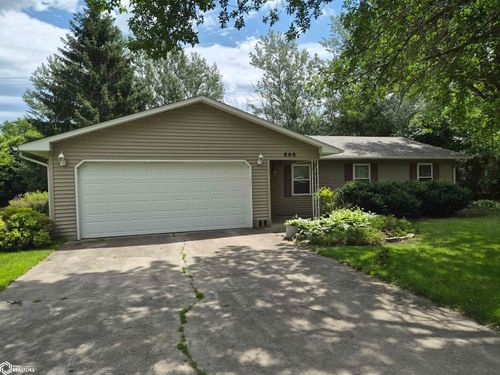 800 S Lucas Ave, Eagle Grove, IA, 50533-2569 | Card Image