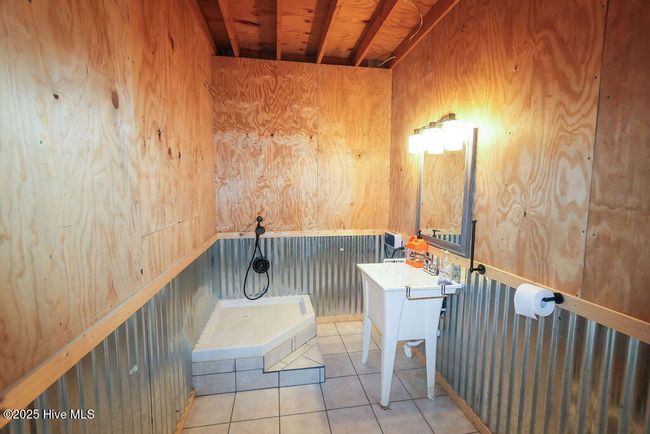 925 Niagara Carthage Rd, House other with 3 bedrooms, 2 bathrooms and 8 parking in Carthage NC | Image 44