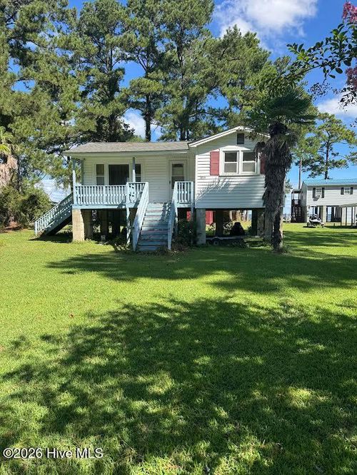 3015 Hickory Point Rd, Aurora, NC, 27806-9679 | Card Image
