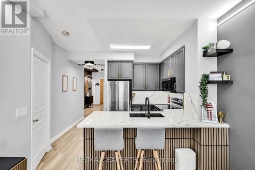 401-220 Burnhamthorpe Road, Mississauga (City Centre), ON, L5B4N4 | Card Image