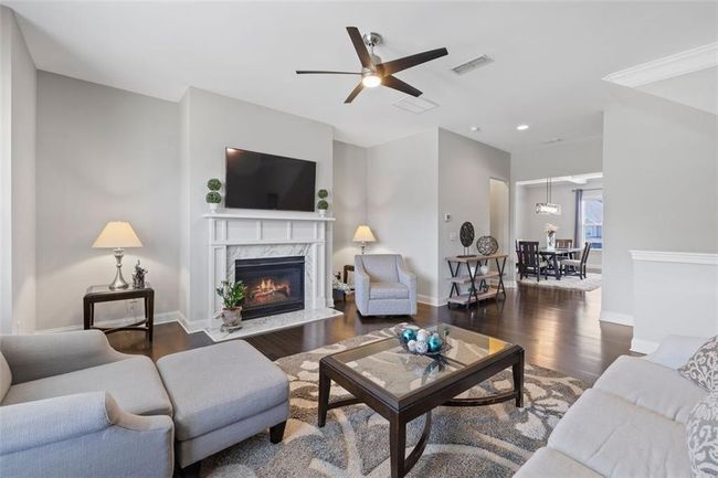 5504 Cameron Parc Dr, Townhouse with 3 bedrooms, 4 bathrooms and 2 parking in Johns Creek GA | Image 7