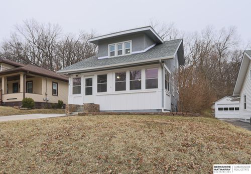 111 Locust Lodge Ave, Council Bluffs, IA, 51503-1664 | Card Image