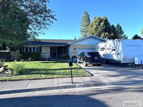 2291 Mesa St, Idaho Falls, ID, 83401-3310 | Card Image