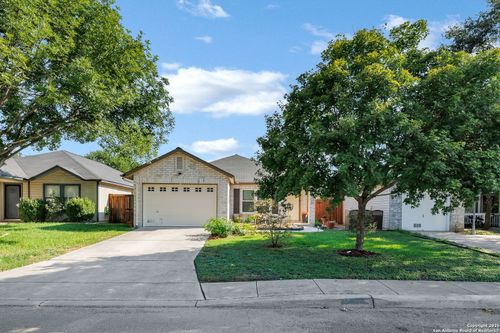 5526 Deertail Crk, San Antonio, TX, 78251-3715 | Card Image