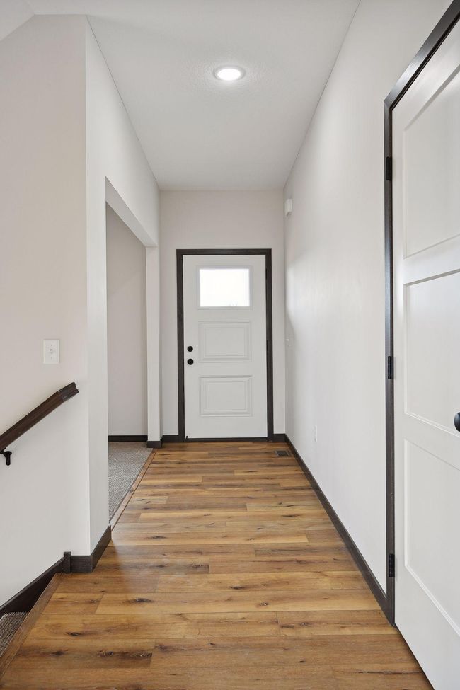 Front Entry Way | Image 27