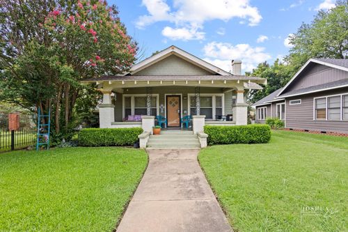 1012 W Bond St, Denison, TX, 75020-2104 | Card Image