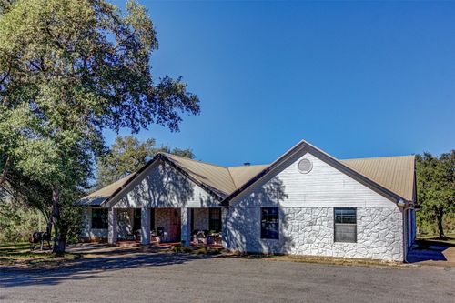 604 Oakwood Dr, Buda, TX, 78610-3286 | Card Image