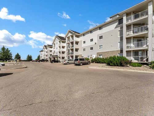 215-1648 Saamis Dr Nw, Medicine Hat, AB, T1C4X1 | Card Image
