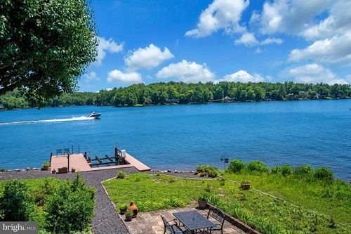 102 Flat Run, LOCUST GROVE, VA, 22508-5259 | Card Image
