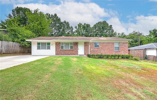 1925 S Custer Ln, Fayetteville, AR, 72701-6775 | Card Image