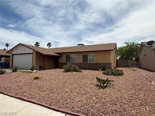 6357 Sparrow Ln, Las Vegas, NV, 89103-1147 | Card Image