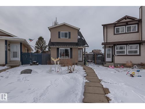 8326 157 Ave Nw, Edmonton, AB, T5Z2P7 | Card Image