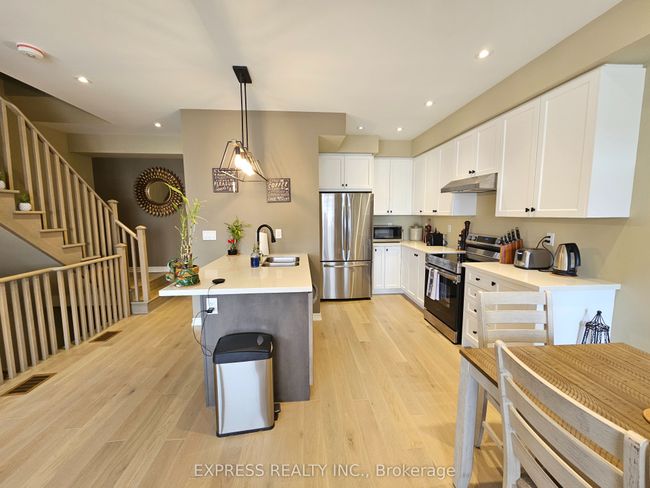 279 Moody Dr, House attached with 3 bedrooms, 3 bathrooms and 2 parking in Kleinburg ON | Image 17