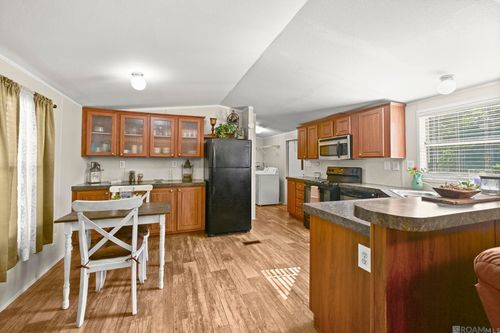 15324 E Beaver Dr, Pride, LA, 70770-9626 | Card Image