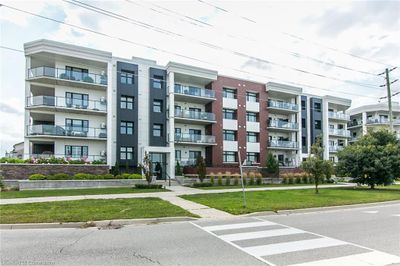 205 - 249 Grey Silo Rd, Home with 2 bedrooms, 2 bathrooms and 1 parking in Waterloo ON | Image 1