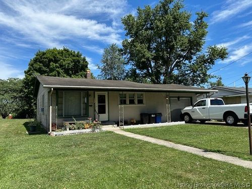 270 S Roosevelt St, Orleans, IN, 47452-1728 | Card Image