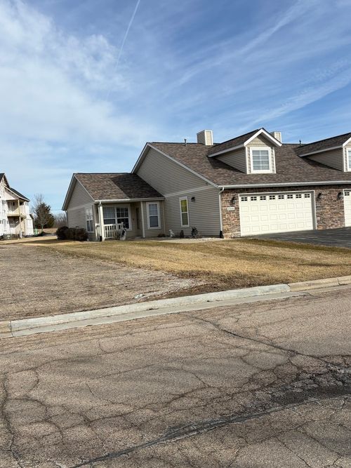 0-15541 Finley Way, SOUTH BELOIT, IL, 61080-9284 | Card Image