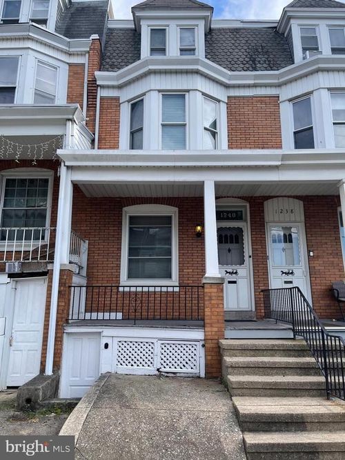 1240 Buttonwood St, READING, PA, 19604-2837 | Card Image