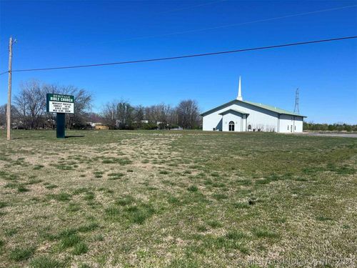 8205 E 586 Rd, Catoosa, OK, 74015-6372 | Card Image