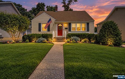 91 Lynwood Rd, Verona, NJ, 07044-1716 | Card Image